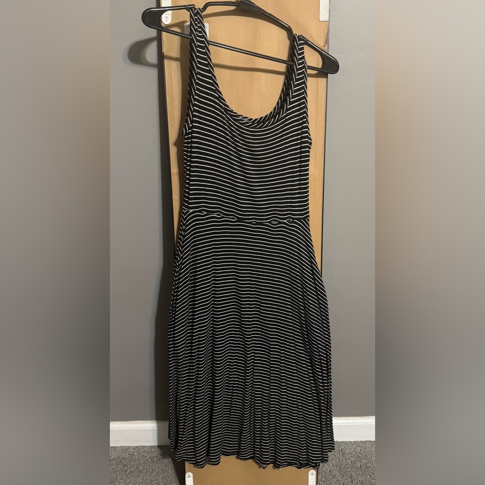 Chic Black and White Striped Midi Dress